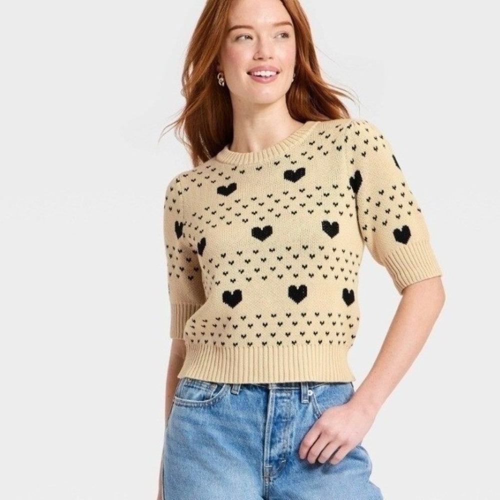 Universal Thread Womens Heart Pattern Short Sleeve Sweater Taupe Black XS NEW